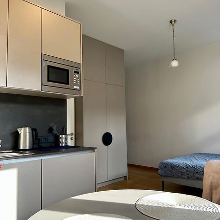 Modern Central Apartment Riga Retreat المظهر الخارجي الصورة