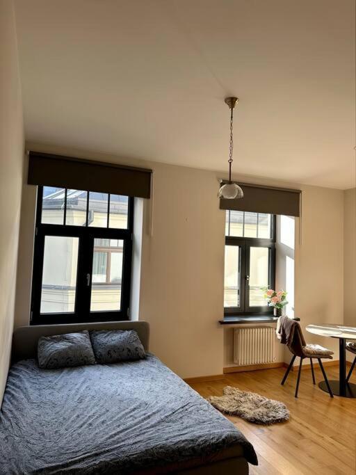 Modern Central Apartment Riga Retreat المظهر الخارجي الصورة